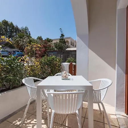 Modern 2-bed House In The Centre Fira (Santorini)