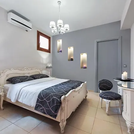 Modern 2-bed House In The Centre Holiday home